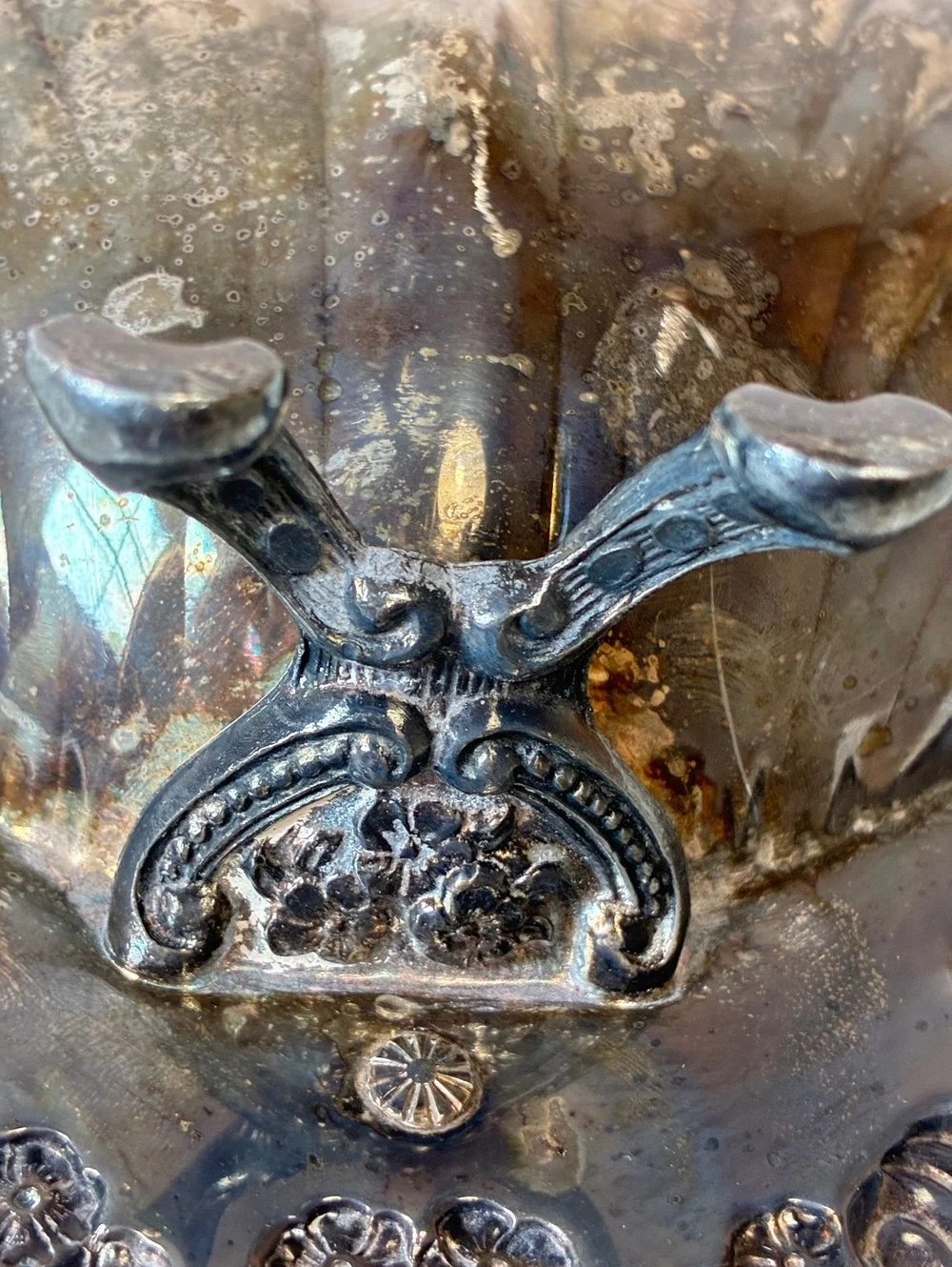 Vintage Silver Shell Shaped Candle Holder with Ornate Detailing 12 inch